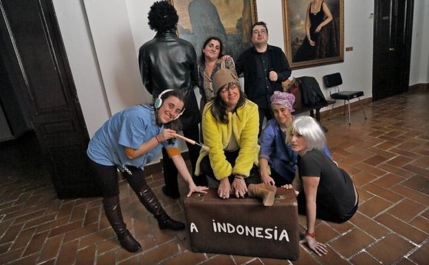 El grupo de teatro ‘Albricias Teatro’ representó el año pasado la obra ‘¿Dónde está Indonesia?’.