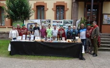 Productores agroalimentarios de Liébana junto a representantes del Grupo de Acción Local / Pedro Álvarez
