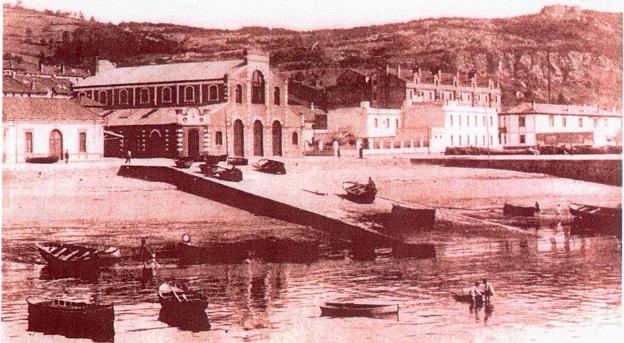 Cuartel de los Carabineros junto a la fábrica de Salvarrey.