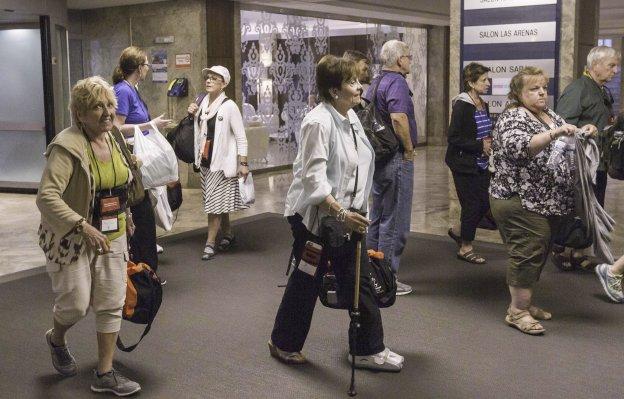 Turistas del Imserso, en una convención en el Hotel Santemar