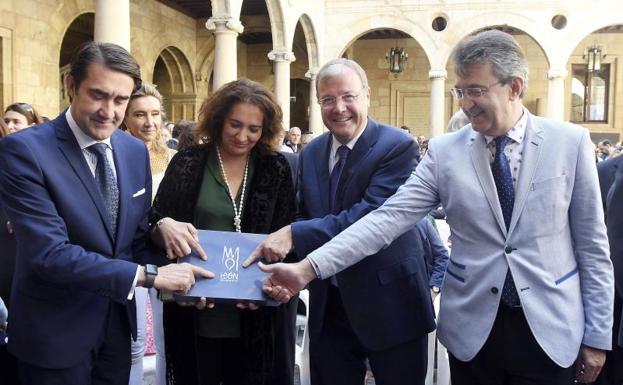 Presentación de la candidatura leonesa a la capitalidad gastronómica española./J. Casares (Efe)