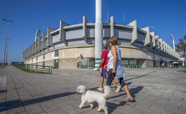 La fachada de El Sardinero luce totalmente nueva, después de remodelar su estructura y el hormigón armado. /Roberto Ruiz