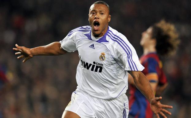 Julio Baptista marcó en el anterior clásico celebrado un 23 de diciembre, pero de 2007. /Reuters