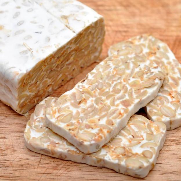 El tempeh es un alimento rico en proteínas, muy consumido en Indonesia./DM .