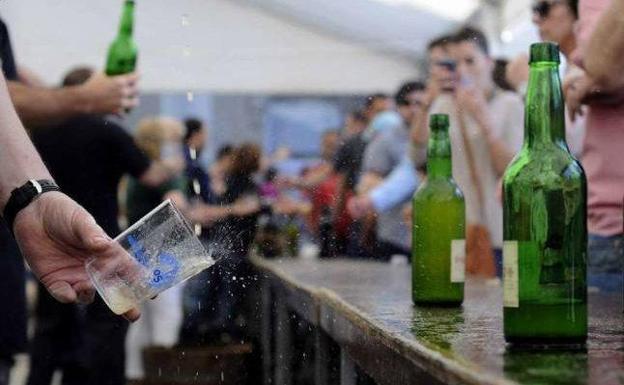 La Feria de la Sidra vuelve a la Plaza Porticada