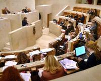 El pleno del Parlamento regional aprobó hoy las cuentas públicas para 2007./ROBERTO RUIZ/