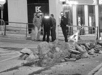 Las fuerzas de seguridad acordonaron la zona afectada por la avería. / SANE/