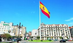 Infografía de cómo quedará la glorieta de Puertochico con la bandera. / DM/