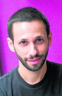 Lawrence Schimel./ FIRMA/