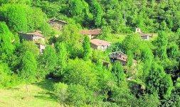 La remota y deshabitada aldea de Porcieda, en Liébana, lugar de avistamiento ovni en los años 60./