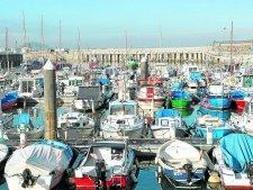 Vista del puerto deportivo de Laredo. / R. SÁNCHEZ/