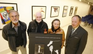 José María Wamba, Pedro Sobrado, Mercedes Elvira y Santiago Casar, en la exposición dedicada a Argenta en 2009 en Torrelavega. ::
L. P
ALOMEQUE/
