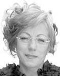 DOÑA ANGELITA CUETO FERNÁNDEZ