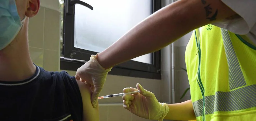 La falta de vacunas lastra la lucha contra la viruela del mono en España